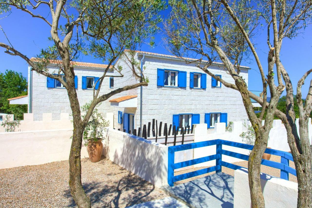 Pax Houses Vrh  Экстерьер фото